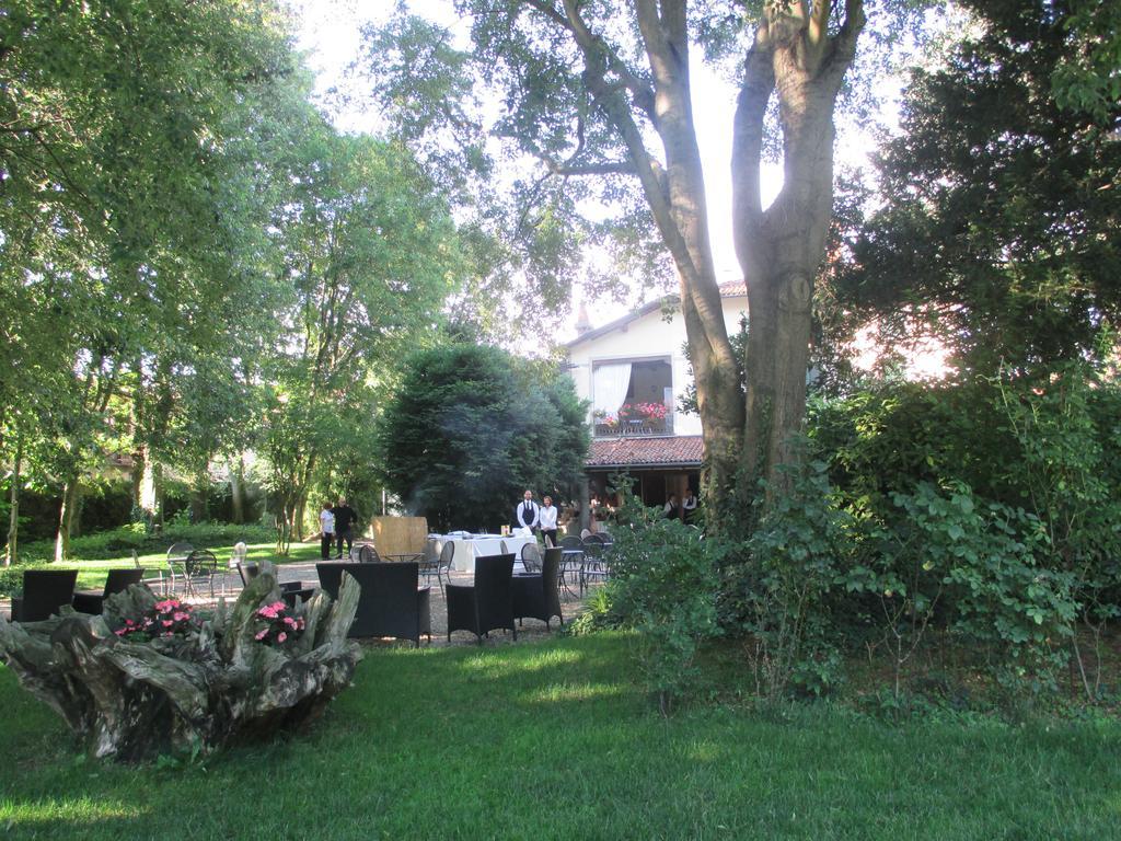 Villa Cantoni Gropello Cairoli Buitenkant foto